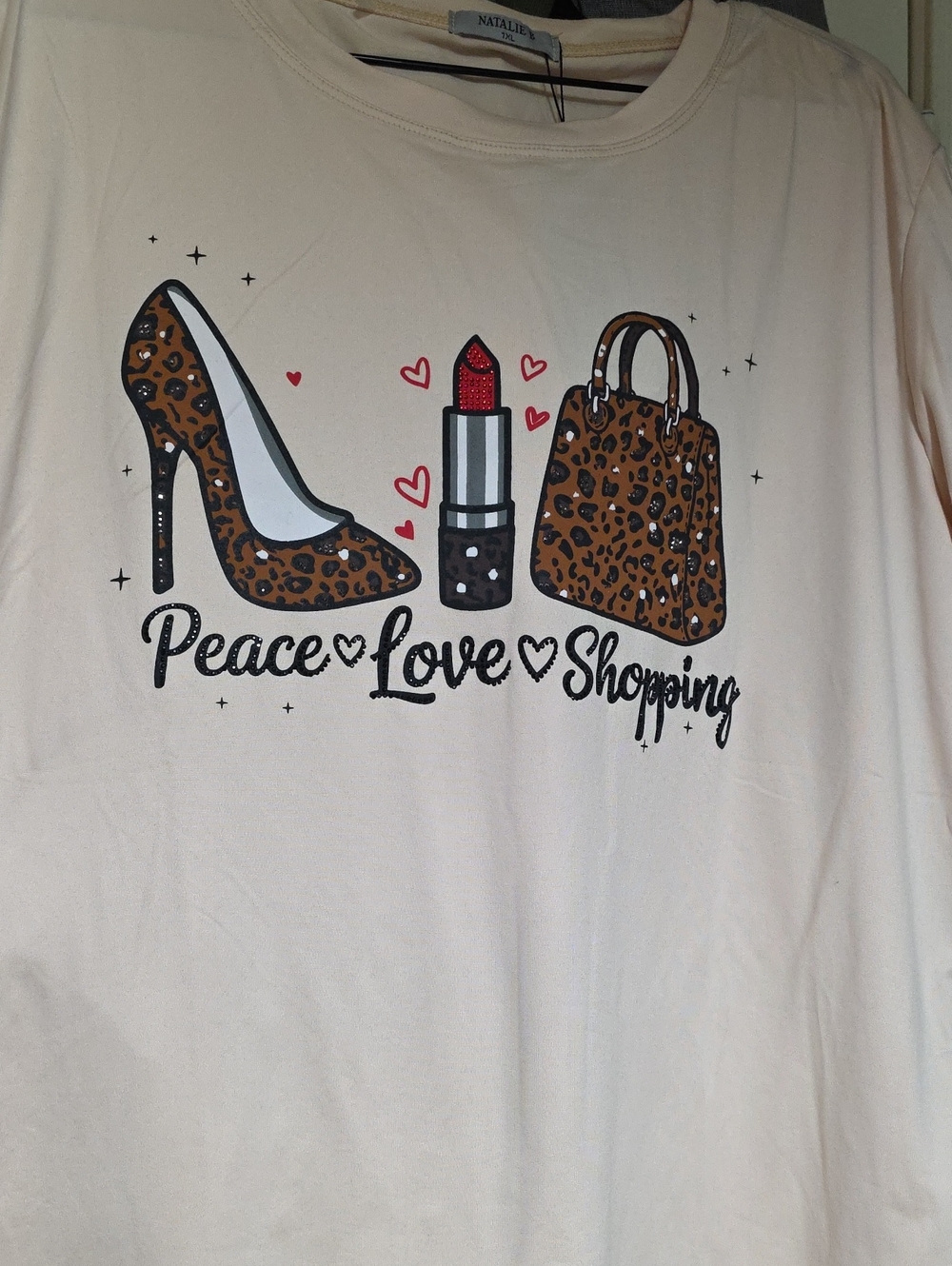 Beige Graphic Tee with Leopard Heels & Bag Print